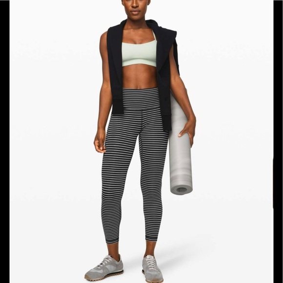 Lululemon Wunder Under High-Rise Tight *Luxtreme 25”
Parallel Stripe Black - Picture 2 of 16